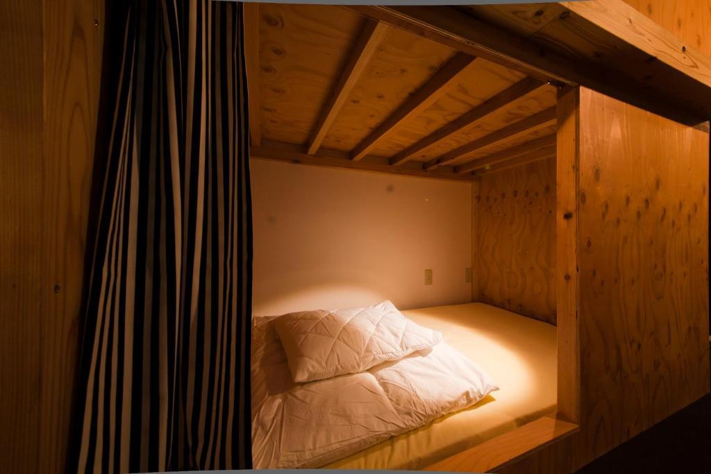 Hakata Gofukumachi Hostel Takataniya ฟูกุโอกะ ห้อง รูปภาพ