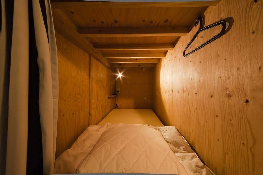 Hakata Gofukumachi Hostel Takataniya ฟูกุโอกะ ภายนอก รูปภาพ